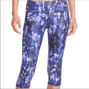 Alo Yoga Airbrush Capri Snakeskin Leggings Blue Size Large